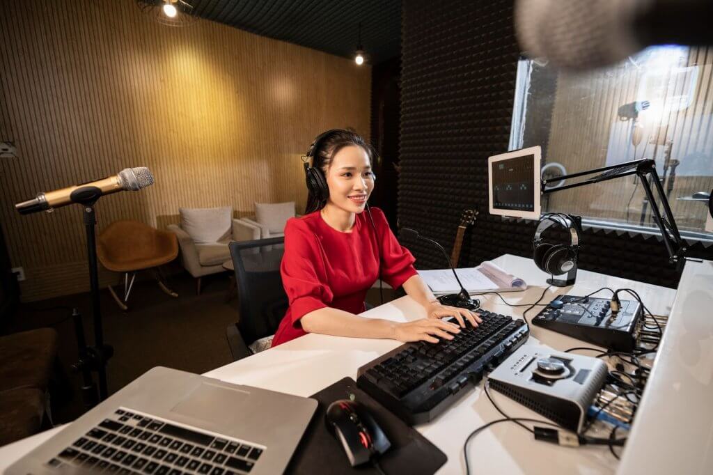 female radio or media sales rep creating an ai-powered spec spot with spoton 